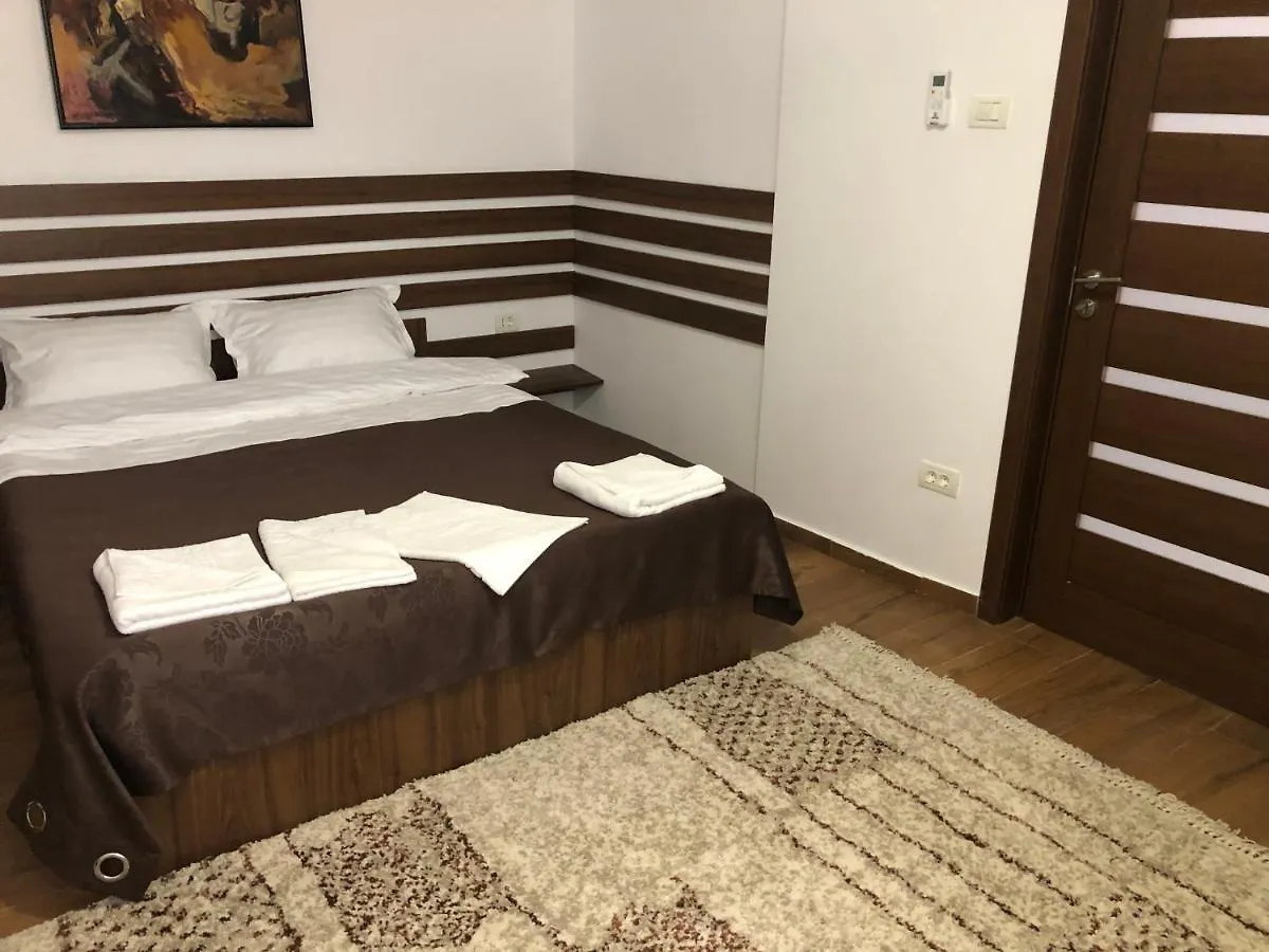 Casa Serena - Garden Stay 布加勒斯特