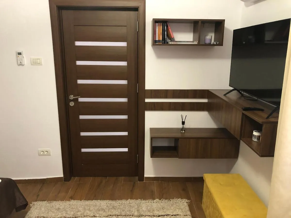 Casa Serena - Garden Stay 布加勒斯特 公寓